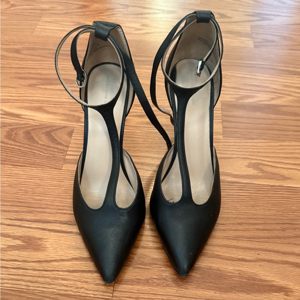 Something Navy Black Heels - Picture 2 of 9